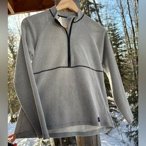 Melly half zip pullover